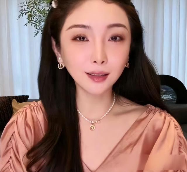 “买英国精子生3娃”的山东女人	，8年后现状曝光！如今她后悔不？