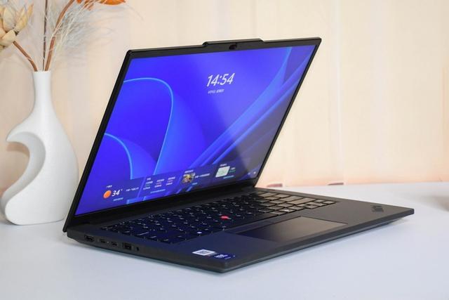 不高端了？ThinkPad T14p 2025国补后6208元，酷睿Ultra二代商用本