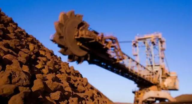 中日贸易战将至？麻生太郎定调，高市拟下禁令，中方先行出手反制