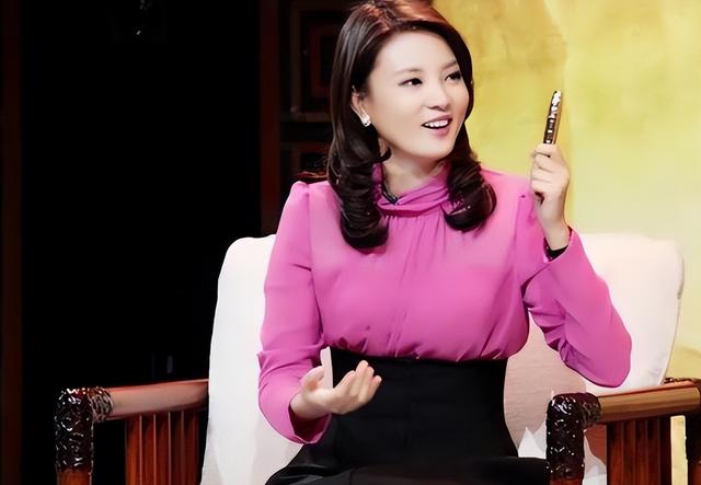 她是央视最惨女主持，男友死刑，丈夫入狱，如今48岁被释永信牵连