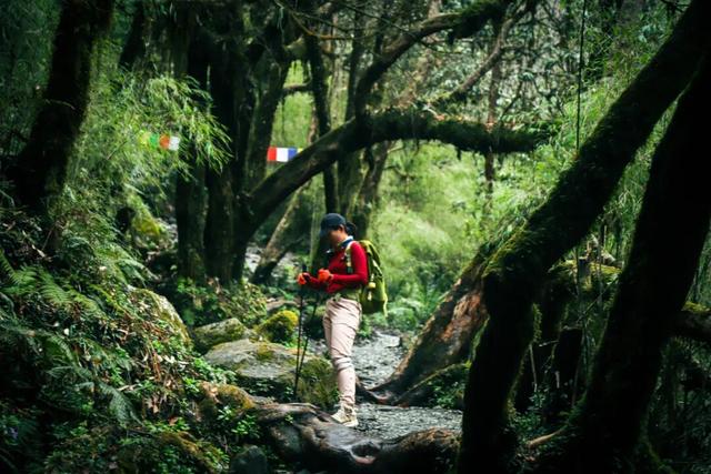 跨年去这个小国徒步，居然比国内还便宜？