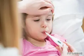 孩子发热咳嗽，是普通感冒还是肺炎？妈妈应该如何判断！图片