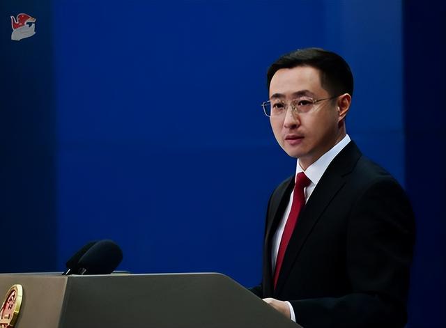 日本连开3枪，蔡英文已离岛，事态严重了，解放军通牒发往东京