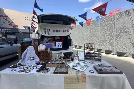 “北大毕业摆摊卖手串月入5万”引热议，当事人回应图片