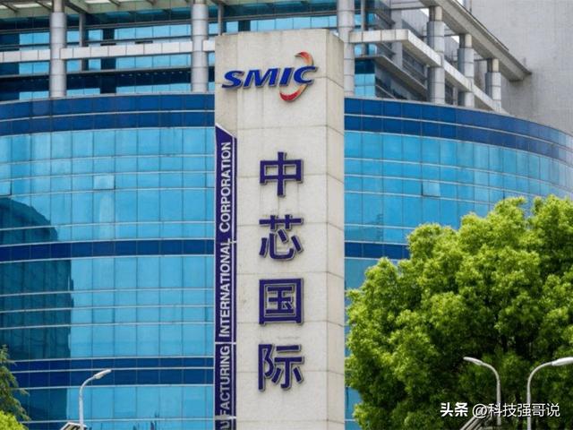 特朗普给科技大佬们打气后挨个要钱