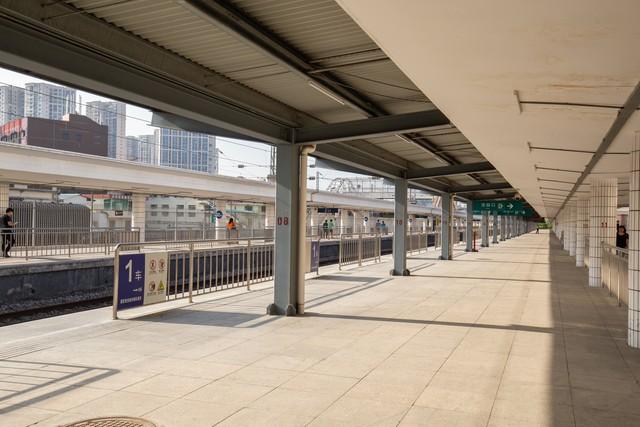 火车站改名乌龙？这波“反向操作”简直是路痴的救星！