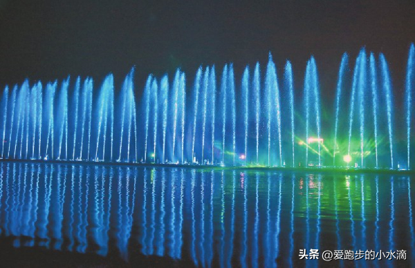 乌鲁木齐红光山音乐喷泉：丝路之上的水舞光影诗篇