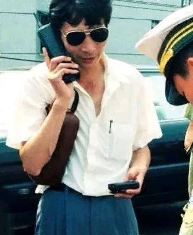 舅舅96年坐牢前买下京城5栋四合院，十年后出狱一看，当场懵了