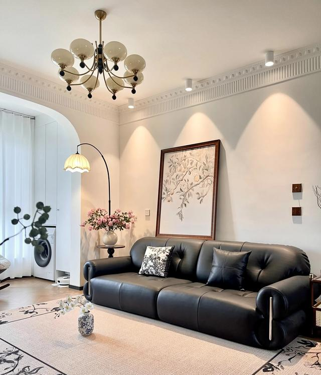 挂画不要只会挂中间！4个“作弊思路”，把画挂出格调！