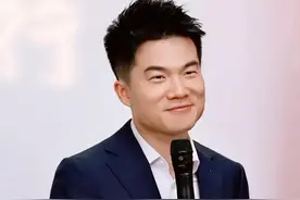 宇辉变了！这几点变化被网友发现，中国移动官方发布宇辉视频图片