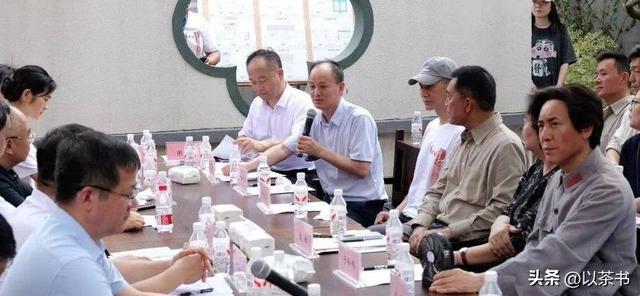 主席形象后继有人，于和伟已接班唐国强，和古月比你更喜欢哪一个