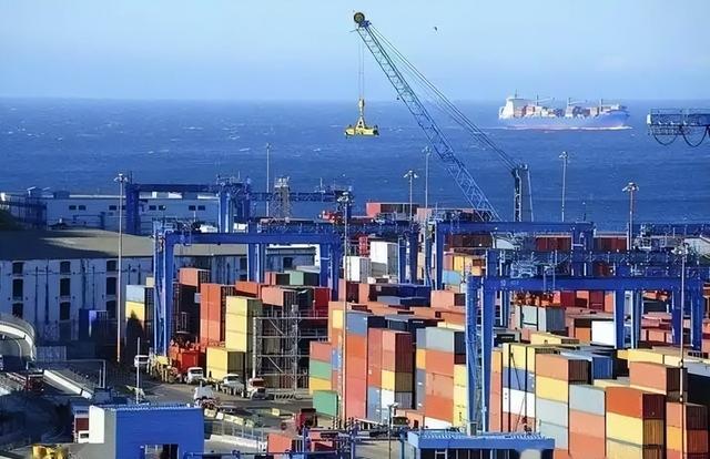 美专家：台海战争爆发，西方冻结3.4万亿中国资产，但中国有王炸