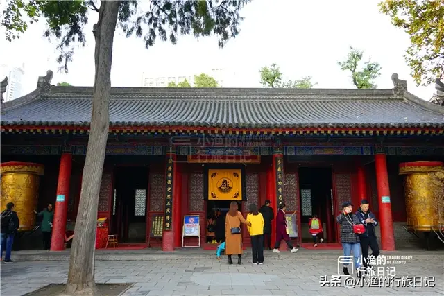 西安面积最大的免费古寺，地处闹市，幽深静谧！秋色正浓