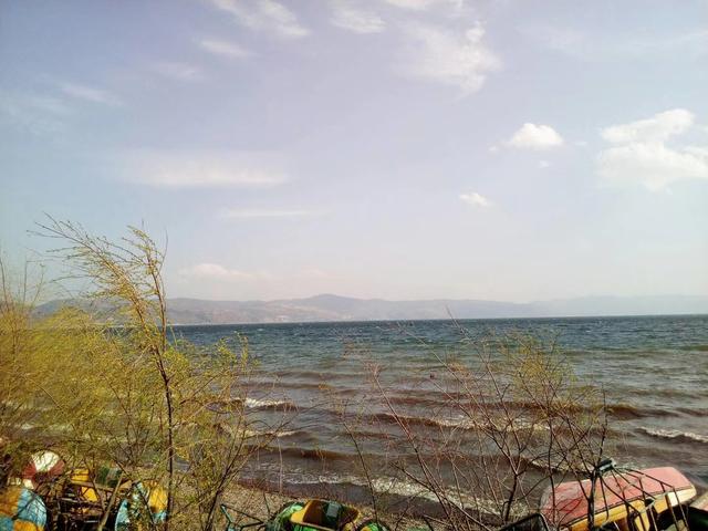 带着孙女去旅行（172）两游云南抚仙湖