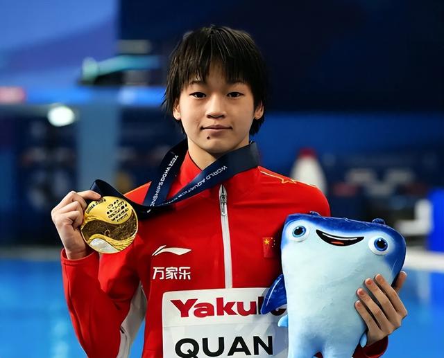 豪宅风波升级！专家建议拆除全红婵雕像，樊振东的话终于有人信了