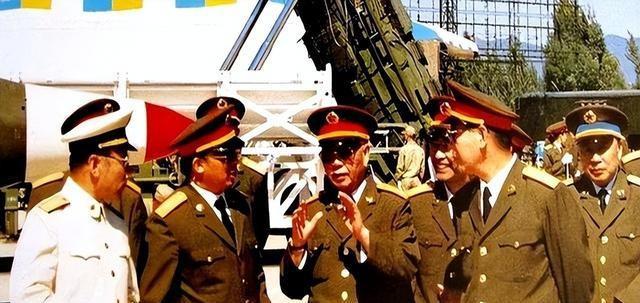 首次访华就不尊重我国？中国当场撤走仪仗队：摆正态度再来吧。