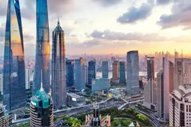 又一座中国城市被老外“占据”，十万老外赖着不走，你知道在哪吗图片