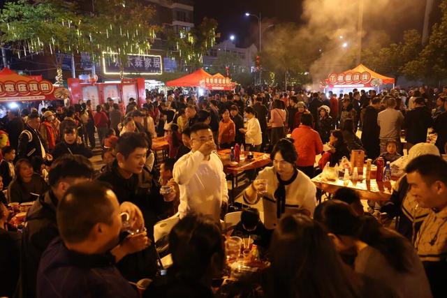 音乐燃情+烧烤飘香，10万人涌向黄陂过周末！