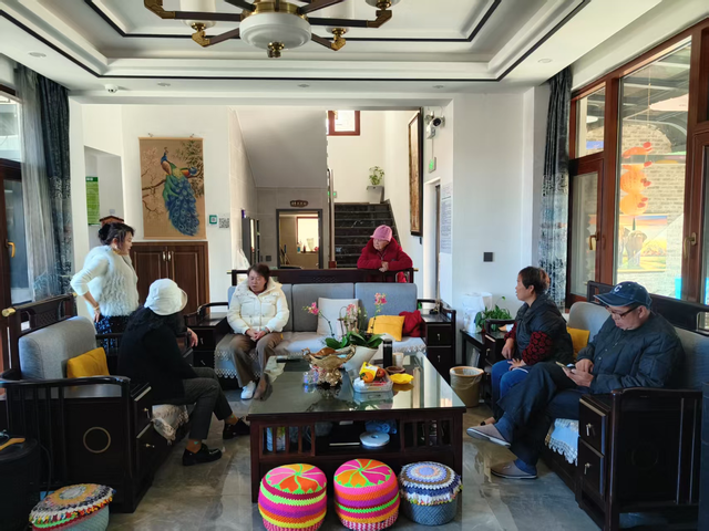 沿江街道大龙社区马房“民宿村”：寒来暑往迎贵客 宾至如归暖人心