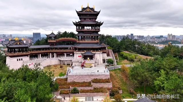 浙江人口排首位的县市,配置令地级市眼馋,富裕发达景色美如画!