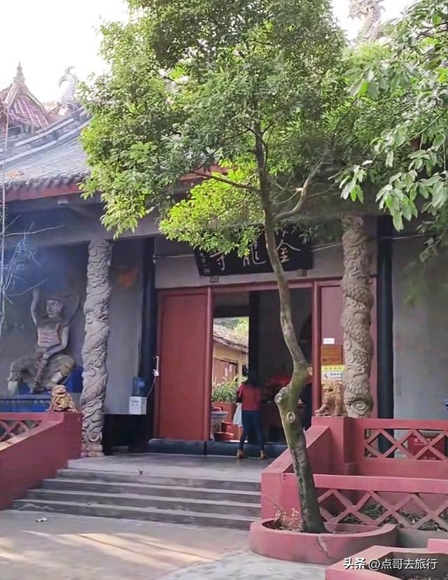 成都龙泉驿海拔最高的寺庙，神秘中透着苍凉，不要门票！
