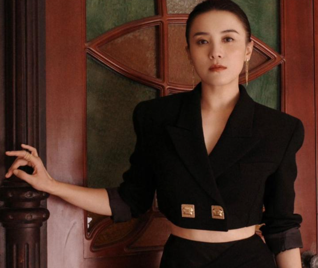 陪睡上位、知三当三？刚拿金鸡奖影后的宋佳，私生活传闻有多离谱