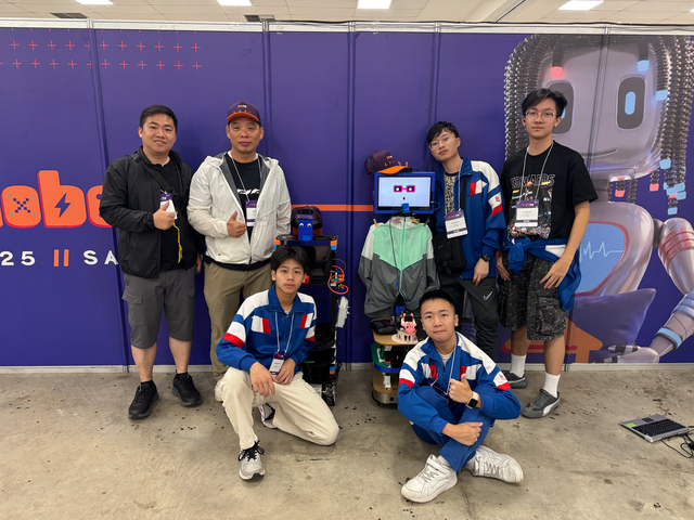 培正中学服务型机器人夺世界第三