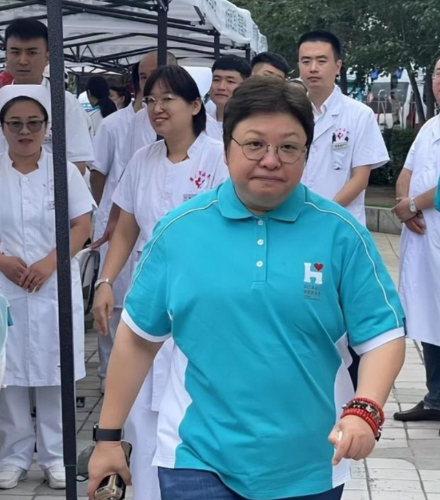 贪污上亿、假慈善？如今才发现	，跨年晚会为什么没有看到韩红身影