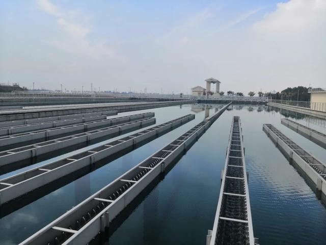 新M型TETRA滤板，高效承托防滤料流失，模块设计降运营成本