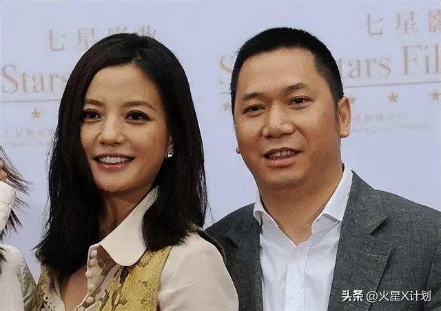死心不息！劣迹艺人赵薇走投无路，15岁女儿成她的最后一根稻草