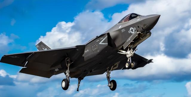 还没等中方出手	，7国抢先出招，特朗普宣告对华取胜？外交部果断发声