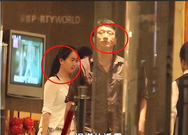 内地第一尤物左小青：戏里宽衣解带令人沉醉，如今48岁依旧迷人
