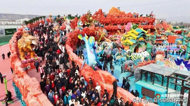 央视为何一天接连8次聚焦临夏市“花开不夜城”文旅新业态？