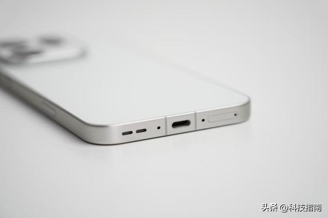 指纹尴尬？镜头突兀？Find X9 Pro用工艺让手机秒变高定