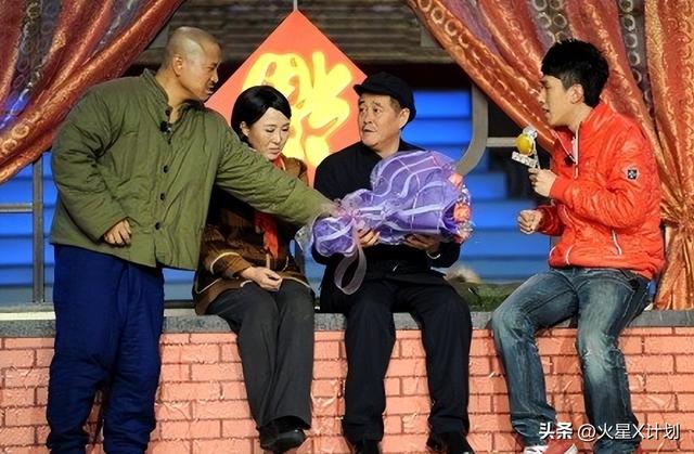 终于破案了！逼得赵本山退出央视春晚的不是宋丹丹，更不是范伟
