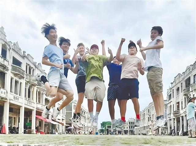 【五邑乡情】深中通道架起江门文旅“金桥” 港澳游客纷至沓来