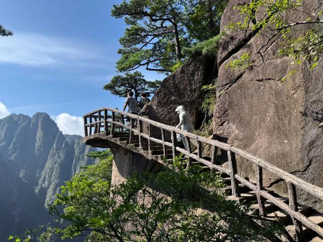 徒步三山五岳：安徽黄山！