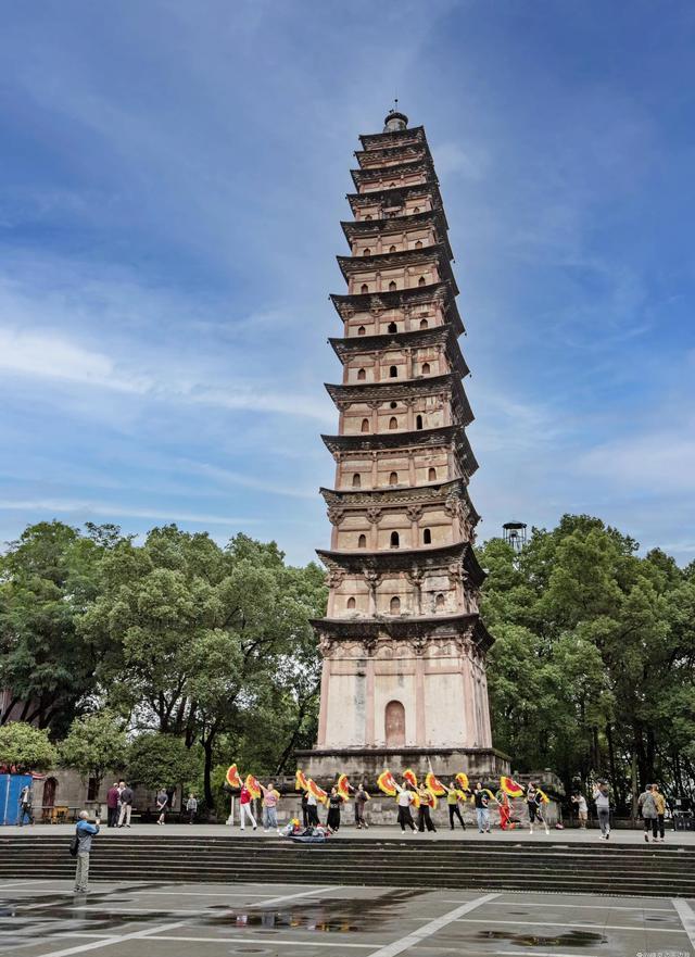 去了趟四川南充，真心实话说：南充真的比网上说的有意思多了呀