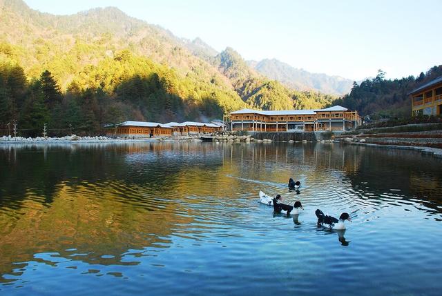 安康：探秘秦巴秋色的完美旅程