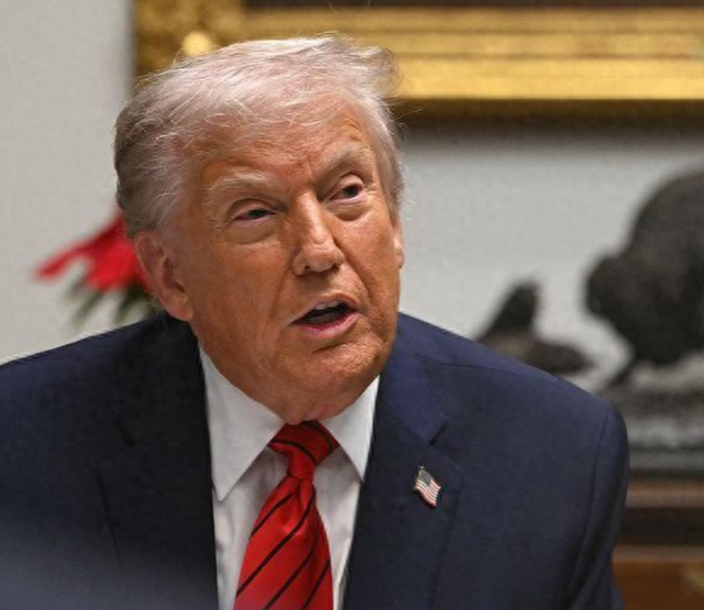 又打起来了？美军深夜开火	，特朗普开始下令，拜登默克尔重出江湖