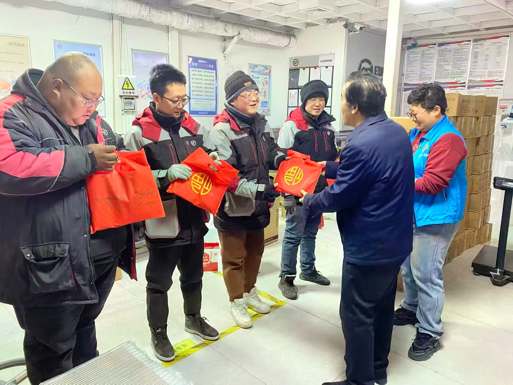 dc0640a88621c1b5ebe7da442f1a76bf.jpg nEO_IMG_2.jpg