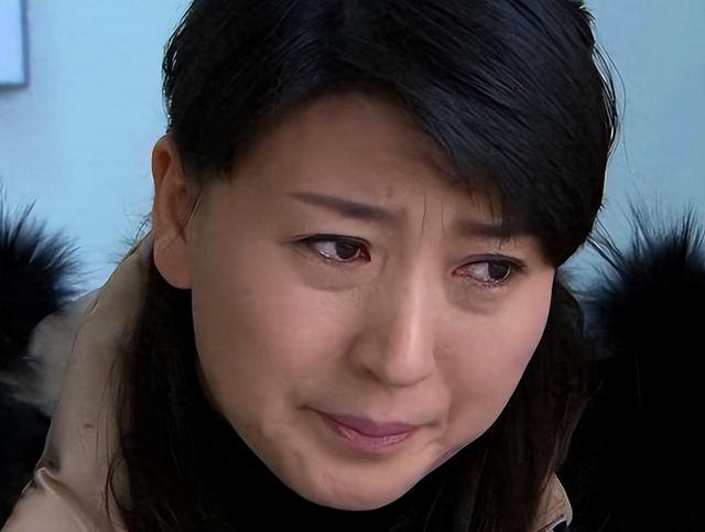 道歉不到24小时，闫学晶再迎三大噩耗	，她儿子可能30万都赚不到了