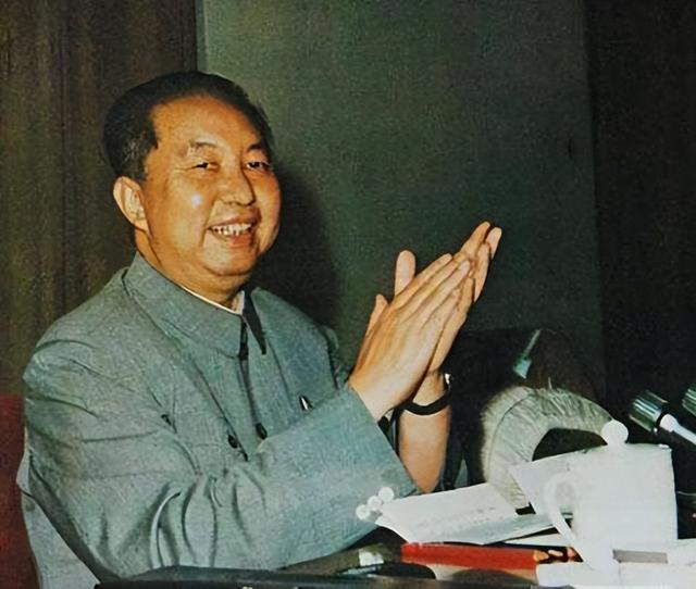 曾有人问华国锋：最满意的一项政绩是什么？他的回答让人有点意外