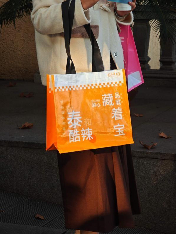 谁说传统文化不酷？西湖边的博览会博物馆直接被年轻人攻陷了！