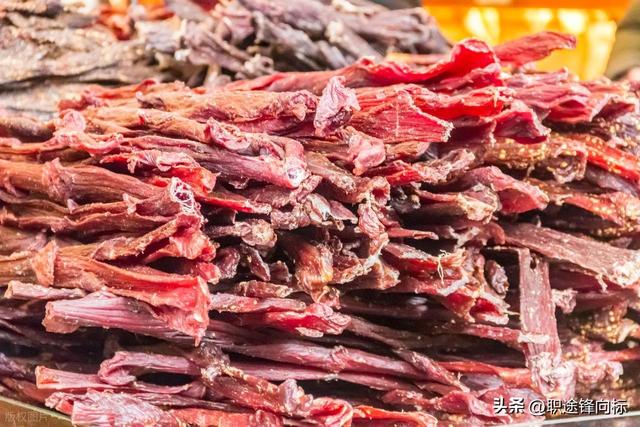 月黑风高夜，单于逃亡路？夜探边塞秘境，‘雪夜追猎’刺激玩法
