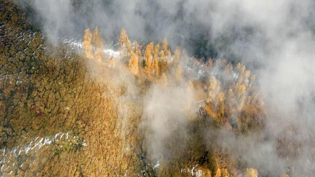 云雾缭绕 喀纳斯驼颈湾