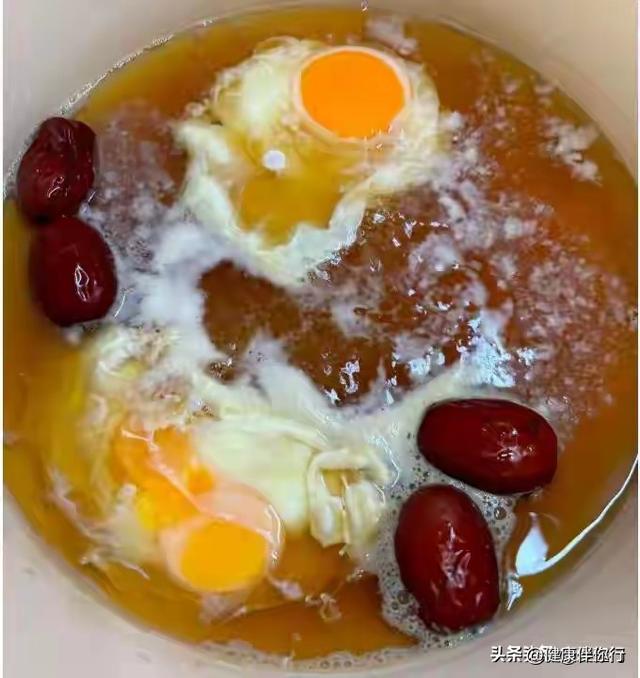 “十女九寒”，冬天建议女人：多吃3汤，驱寒强体，整个人都舒服