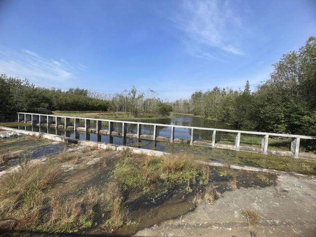 骑游探访滁州小蓝湖“蓝眼睛”白米山矿坑