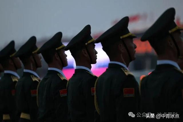 中青报直击九三阅兵：42张摄影作品，见证场内场外