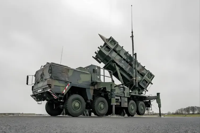 日本3箭齐发，高市通知中国2个不变，备战细节曝光，局势恶化？